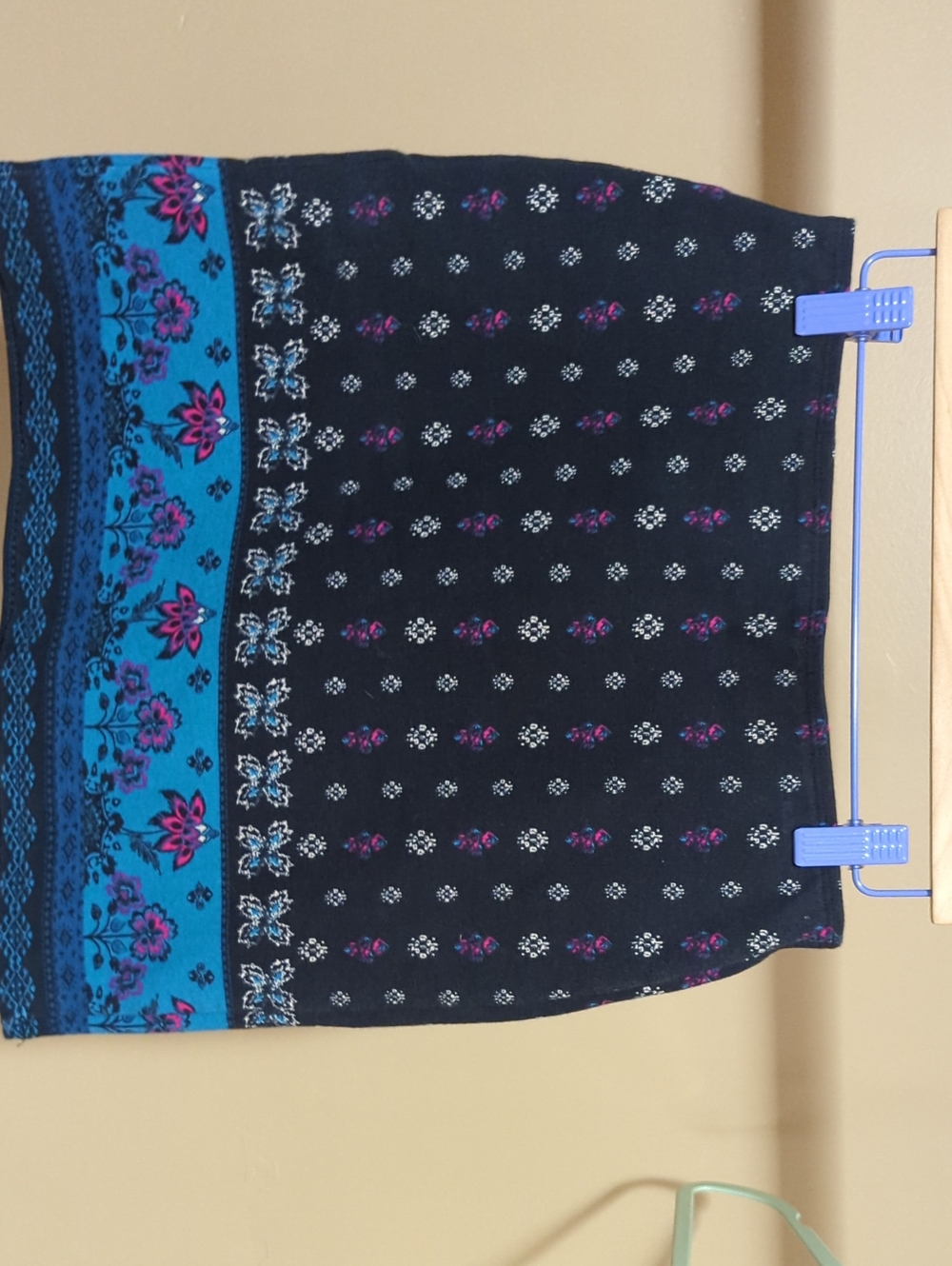 Hollister Black Floral Stretch Pencil Skirt with Teal & Magenta Dots